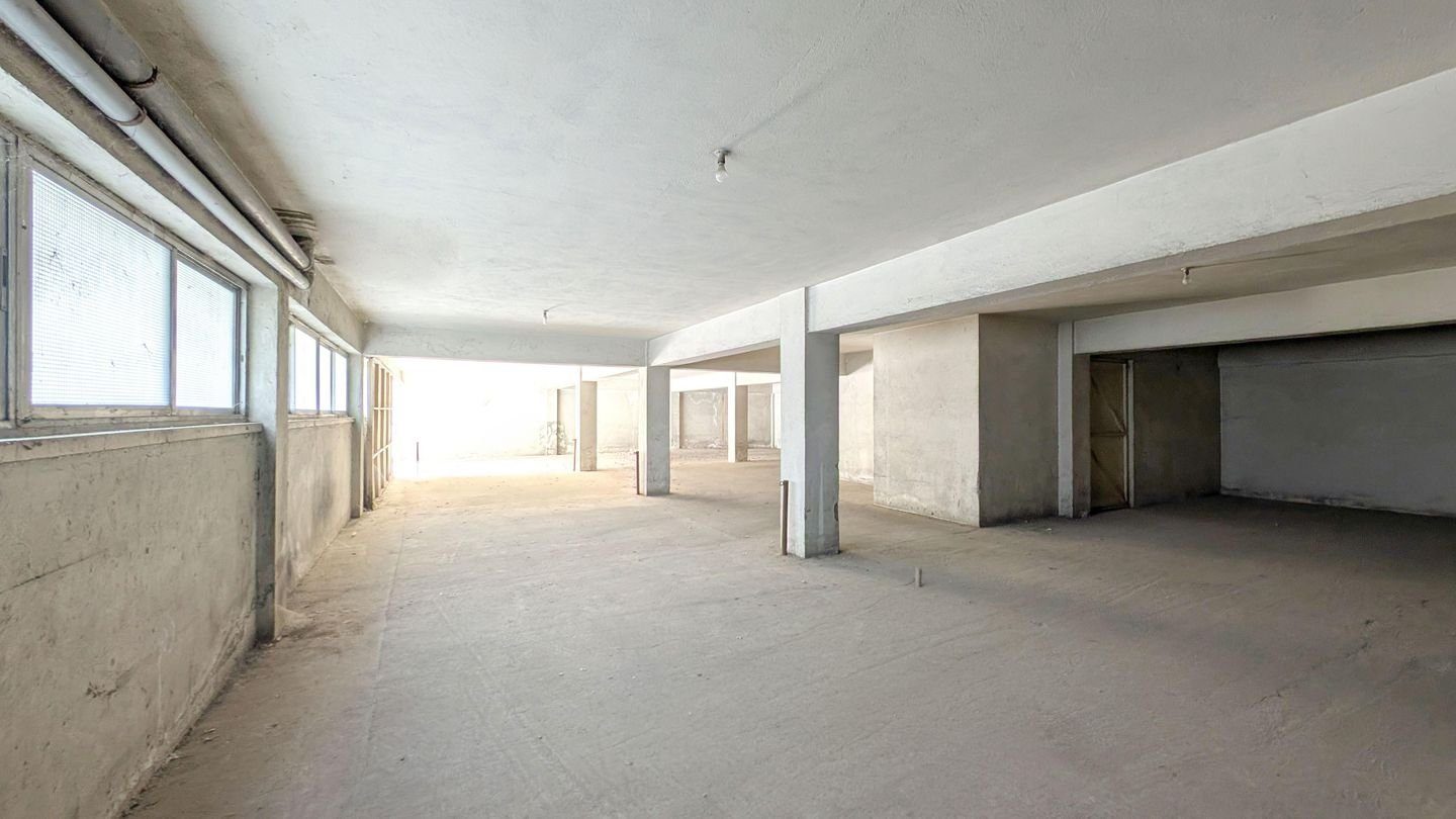 Four-storey building with a basement located in Engomi, Nicosia photo 13