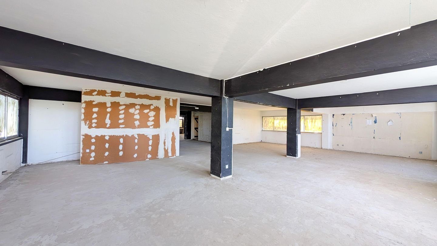 Four-storey building with a basement located in Engomi, Nicosia photo 9
