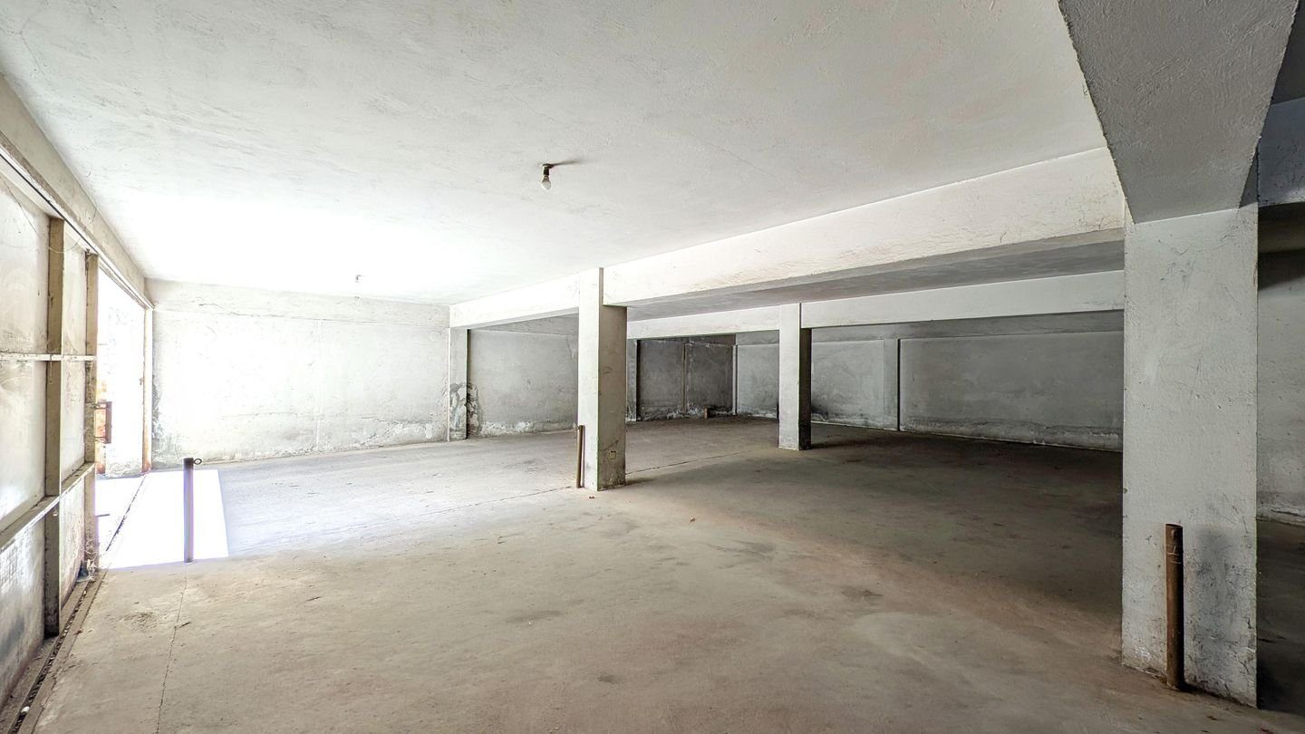 Four-storey building with a basement located in Engomi, Nicosia photo 11