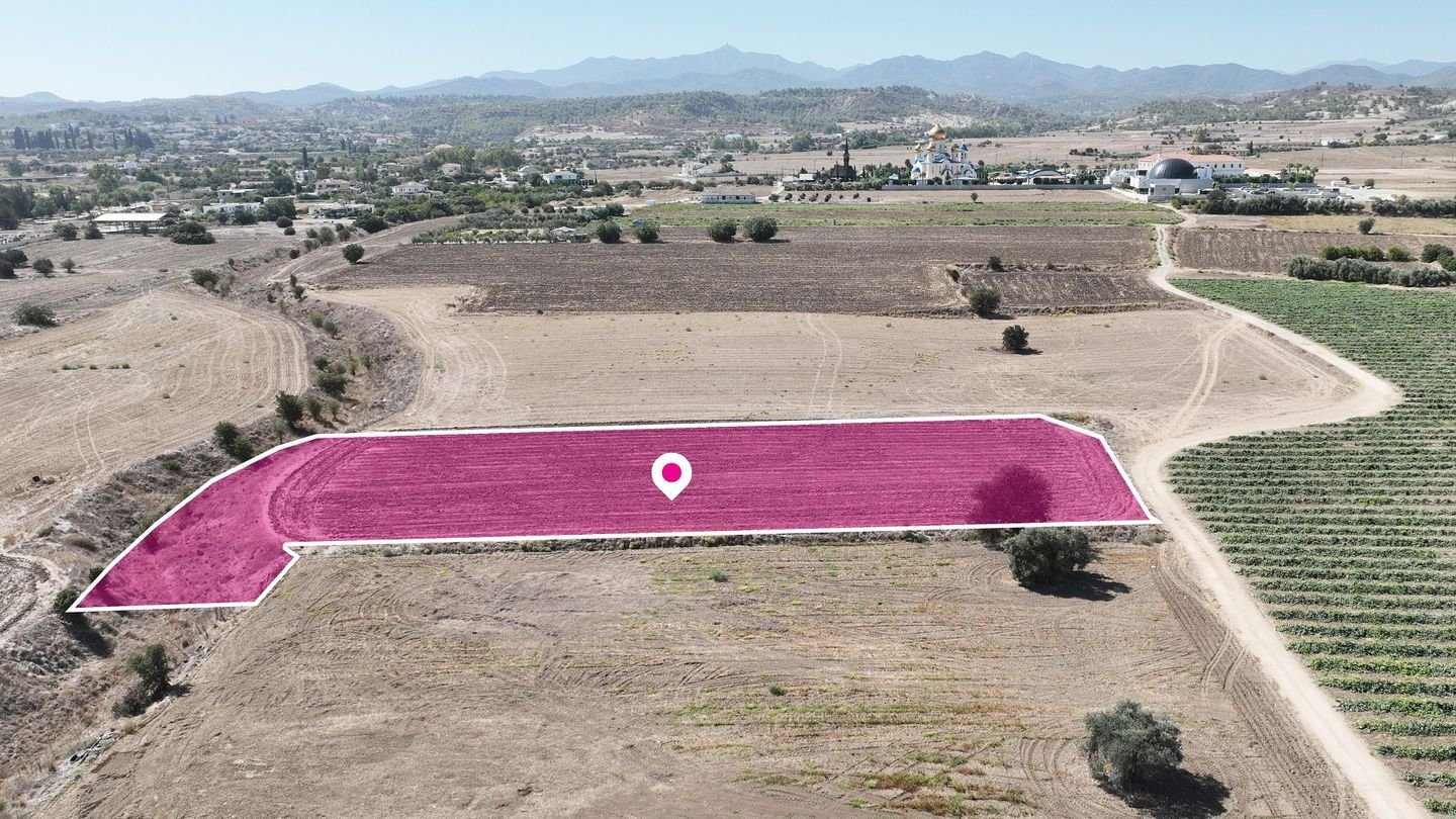 Residential field in Episkopeio, Nicosia photo 4