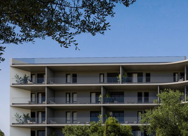 2 BR Apartment in Kato Polemidia, Limassol