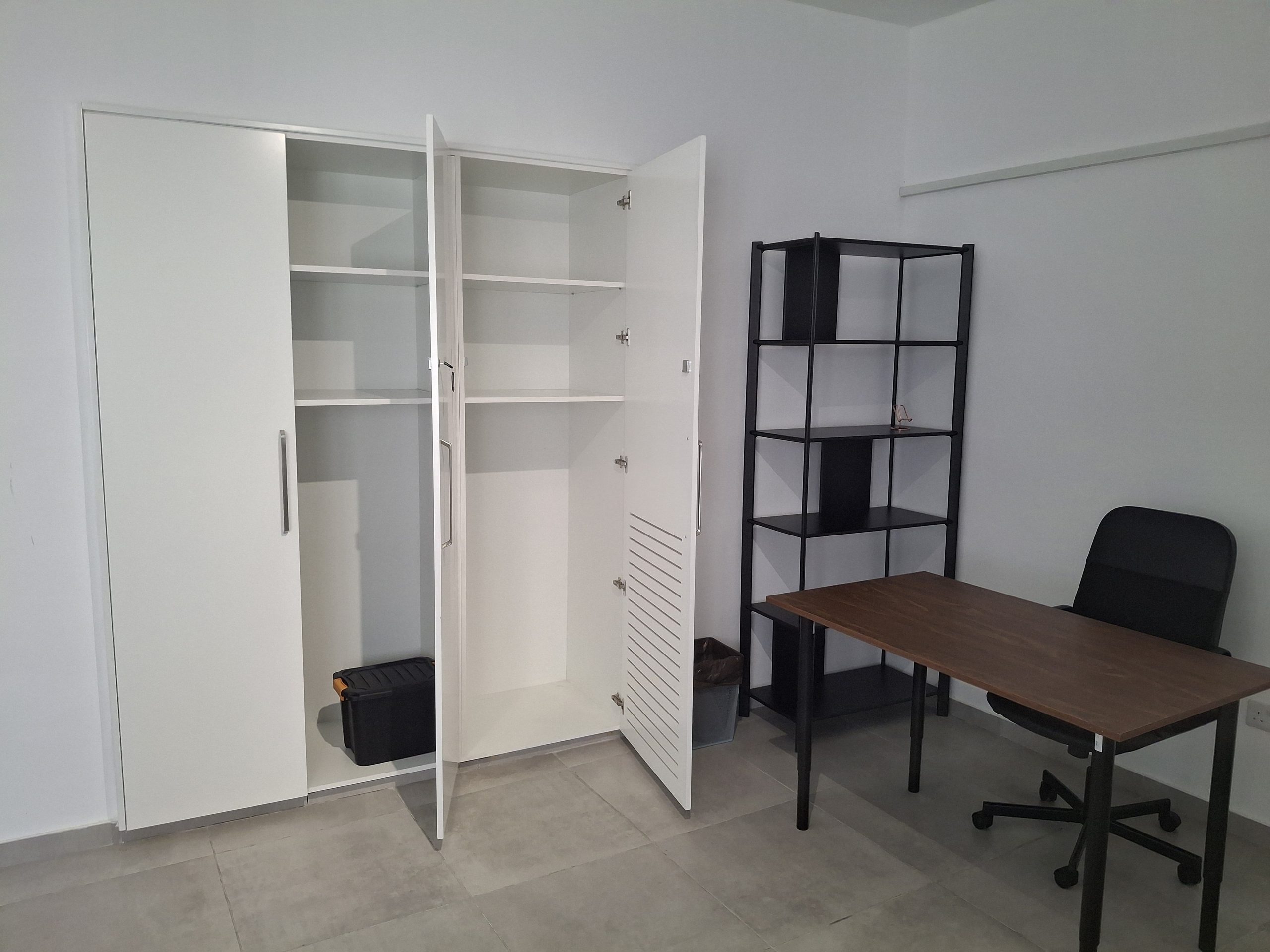 First Floor Office Block in Agia Zoni, Limassol photo 7