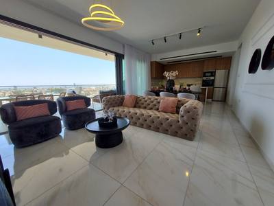 Penthouse z 3 syp. w Mesa Geitonia, Limassol, miniatura 1