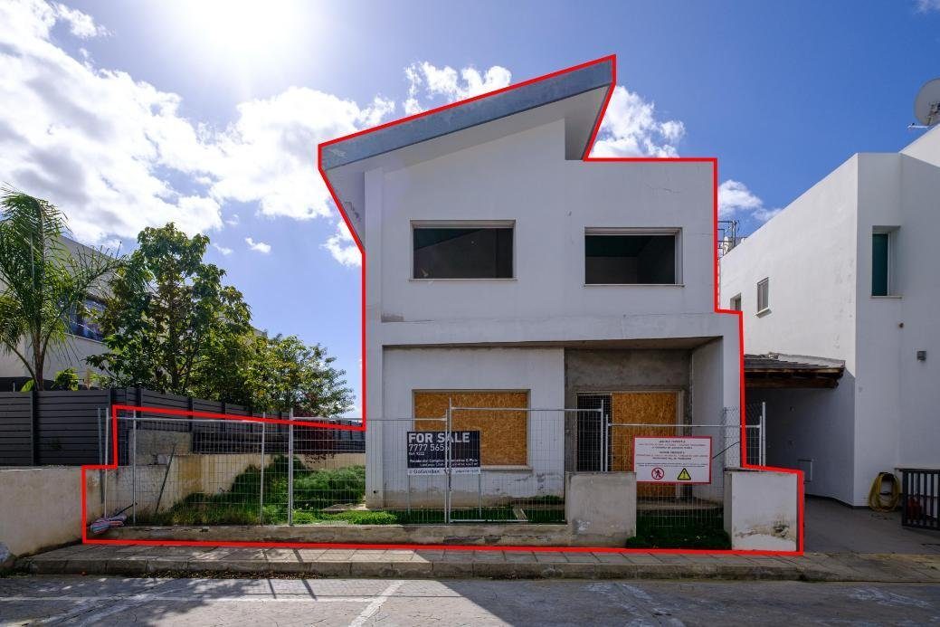3 bedroom incomplete house in Latsia, Nicosia photo 1