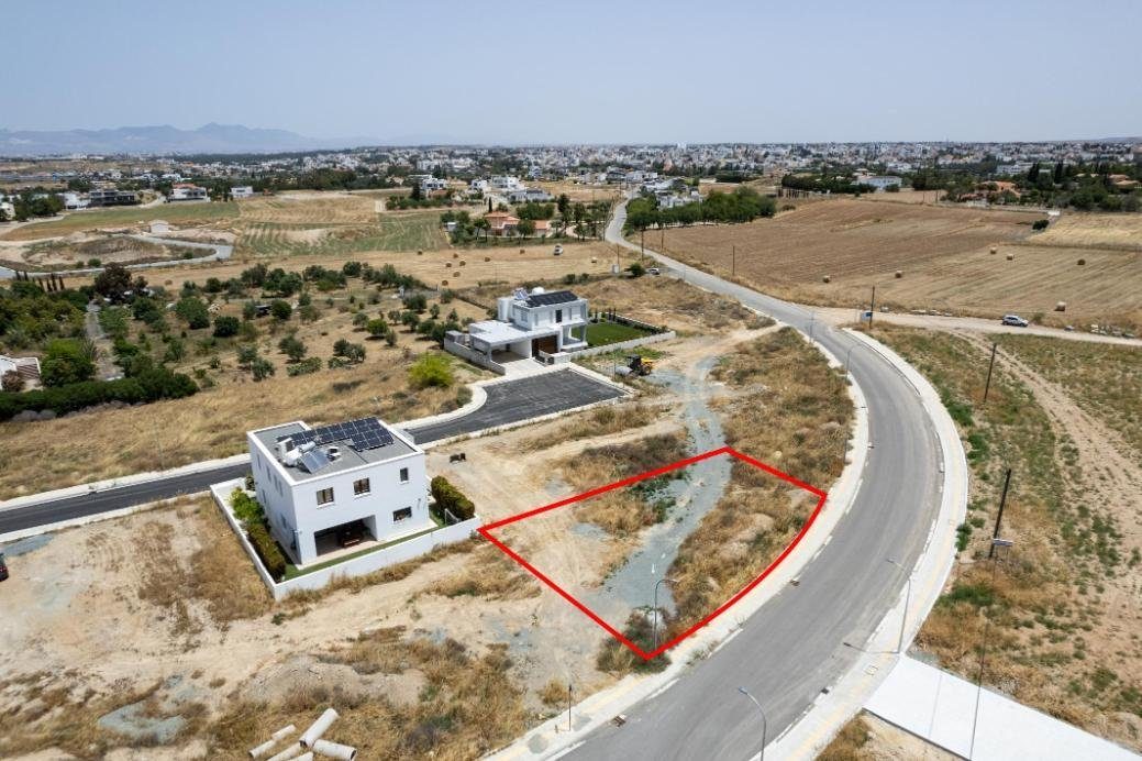 Residential plot under division in Latsia, Nicosia photo 2