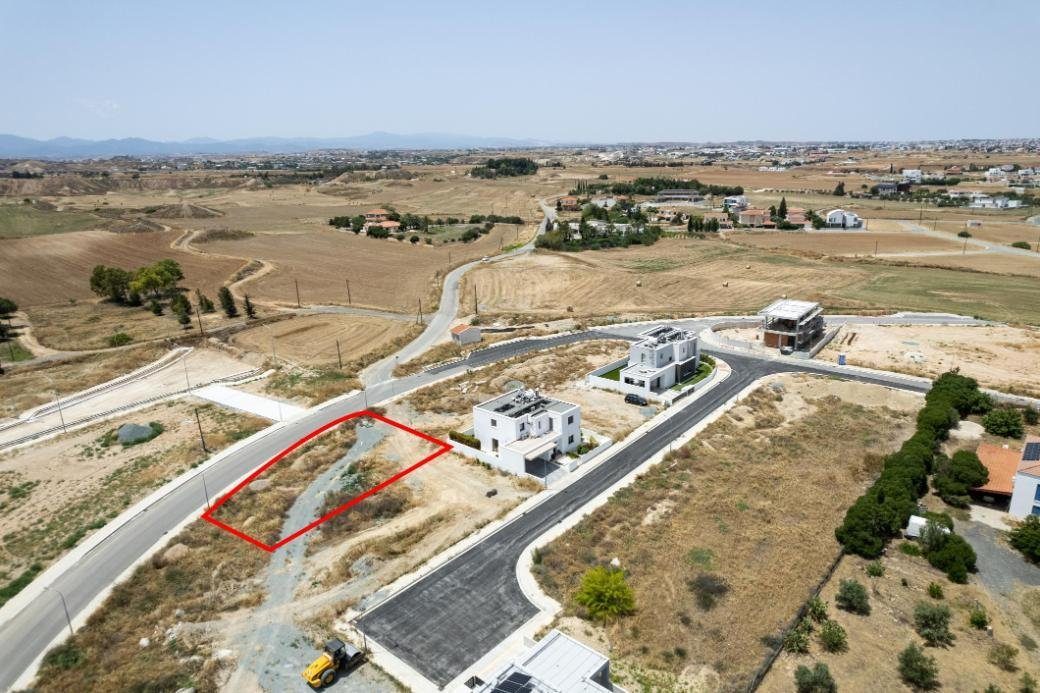 Residential plot under division in Latsia, Nicosia photo 4