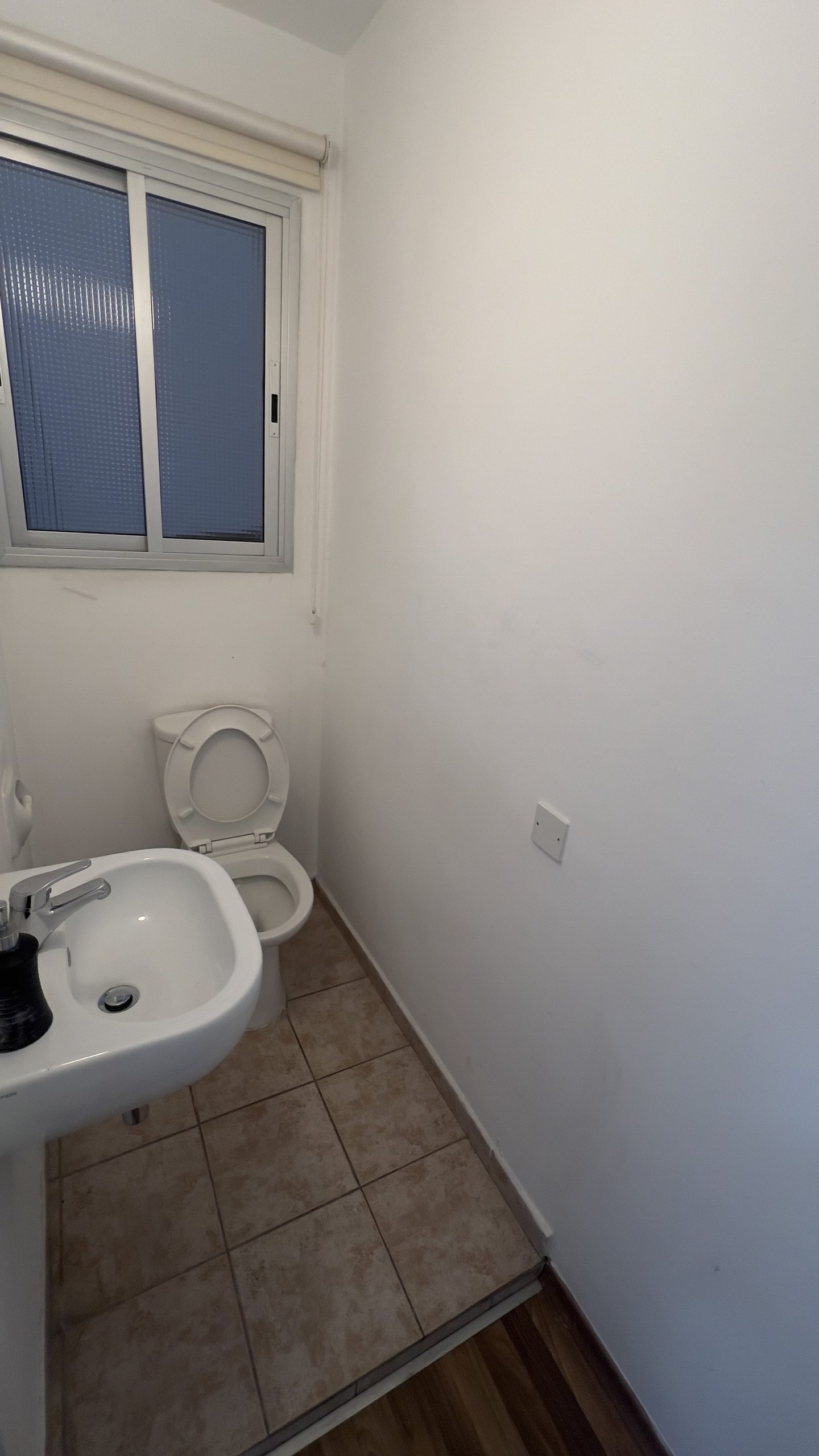 3 BR Office in Makarios III, Polemidia, Limassol photo 3