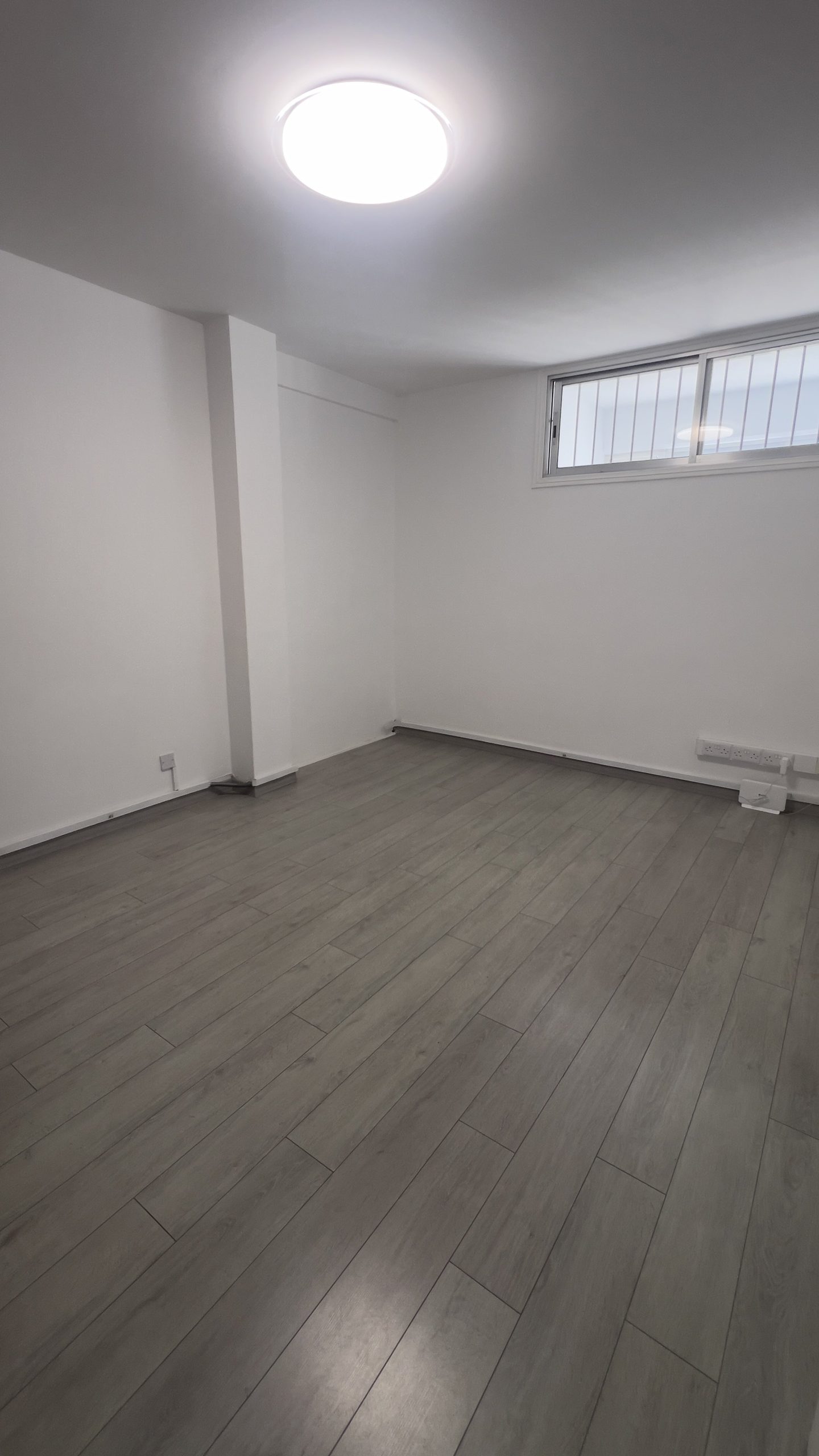 3 BR Office in Makarios III, Polemidia, Limassol photo 5