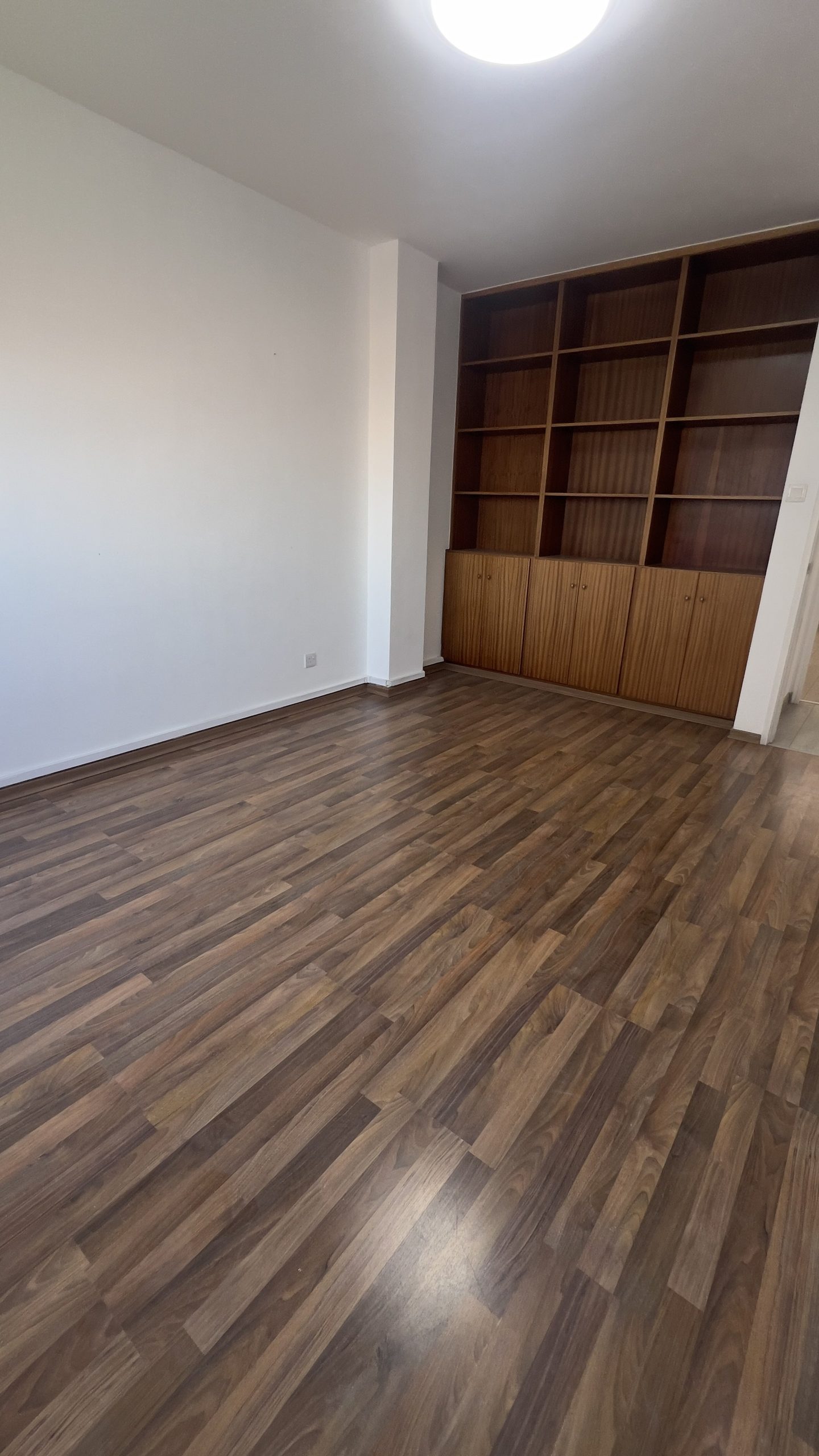 3 BR Office in Makarios III, Polemidia, Limassol photo 7