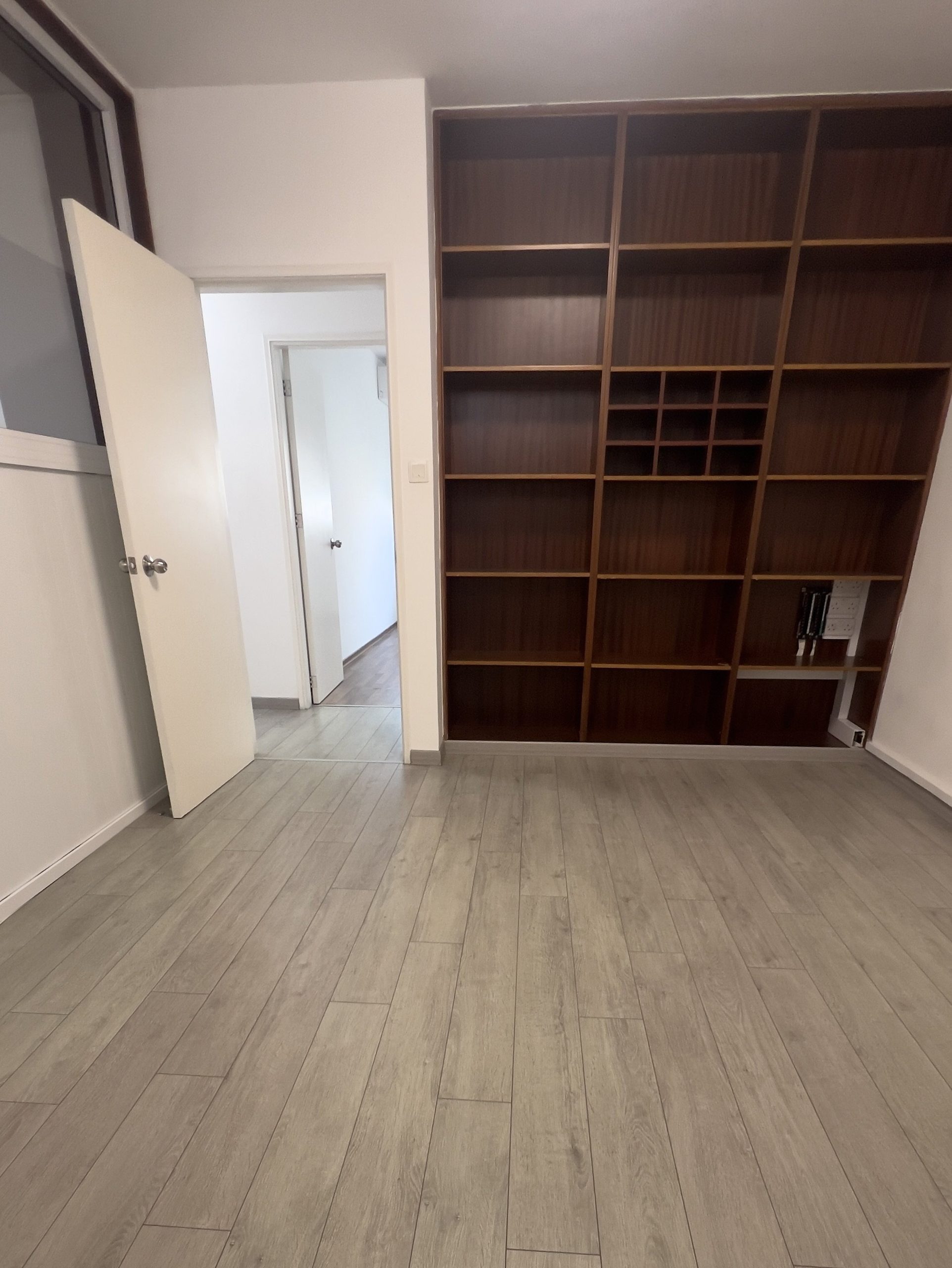 Office in Agia Zoni, Limassol — photo 2