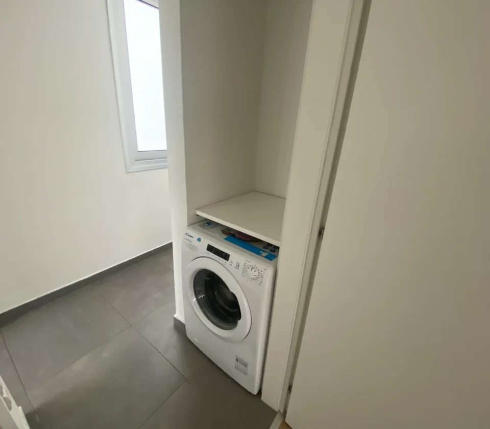 2 BR Apartment in Agios Spyridon, Limassol — photo 8