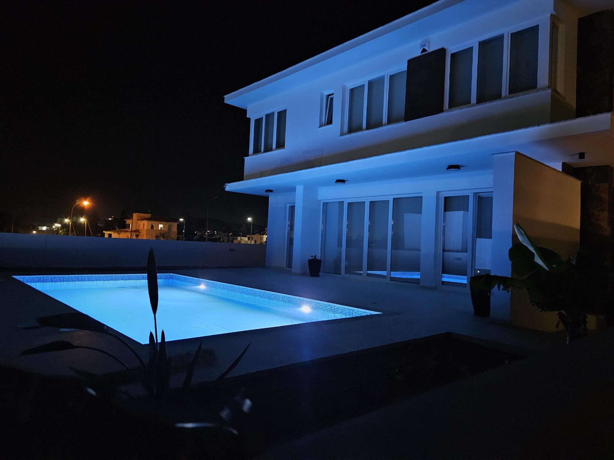 3 BR Detached House in Oroklini Tourist Area, Larnaca photo 5