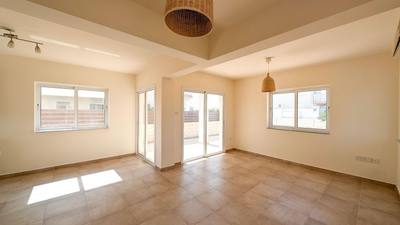 Two-bedroom house with swimming pool in Xylofagou, Larnaca thumbnail 5