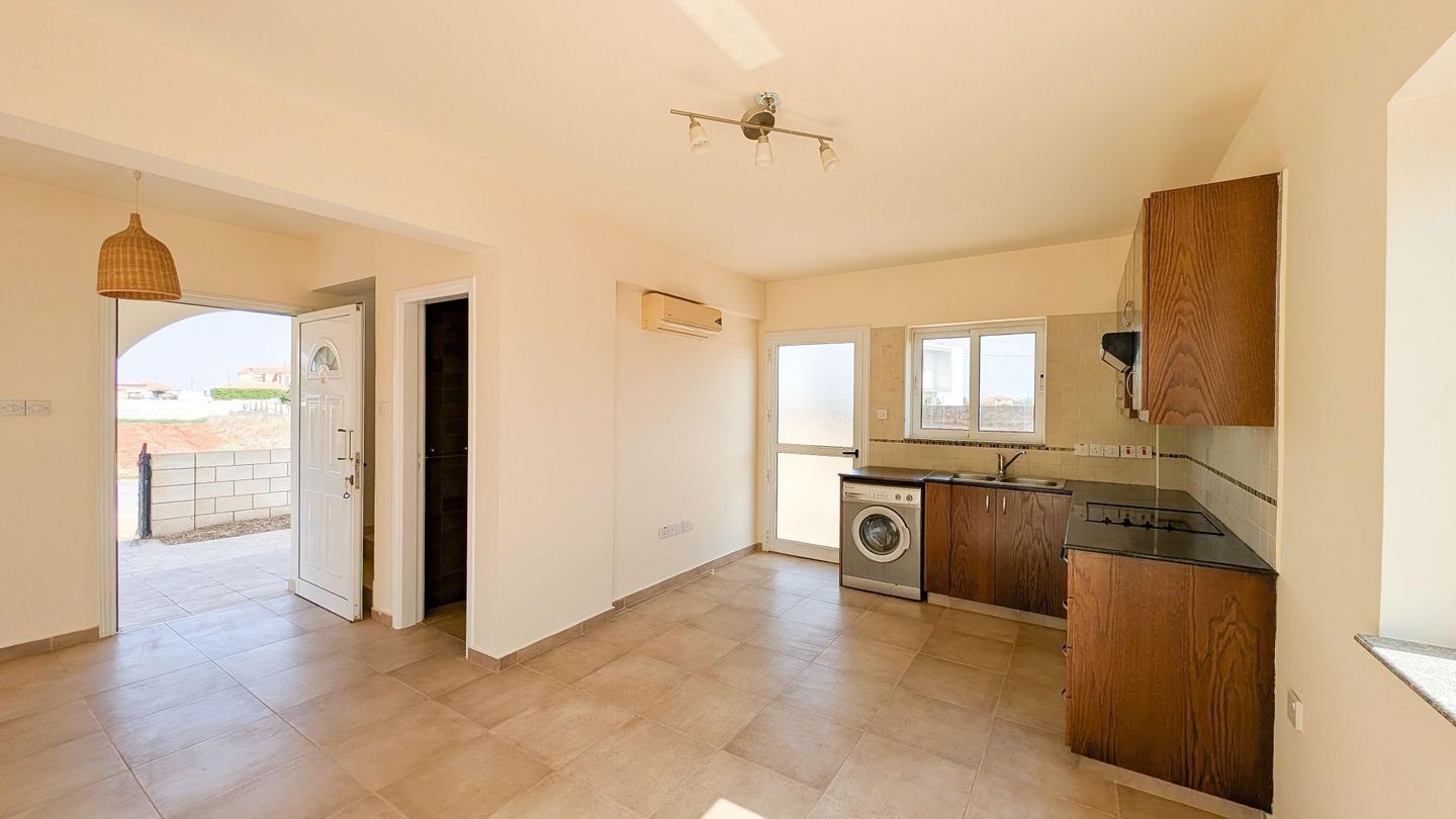 2 BR House in Xylofagou, Larnaca photo 2