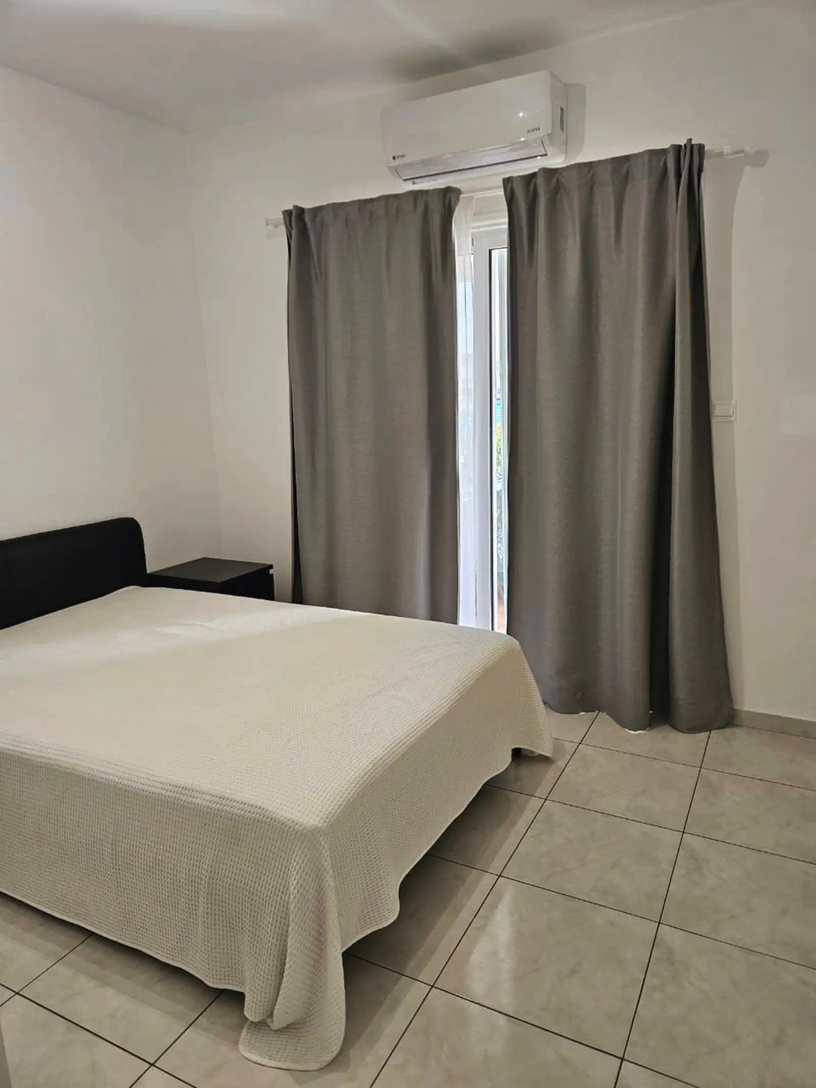 2 BR Apartment in Agios Spyridon, Limassol — photo 4