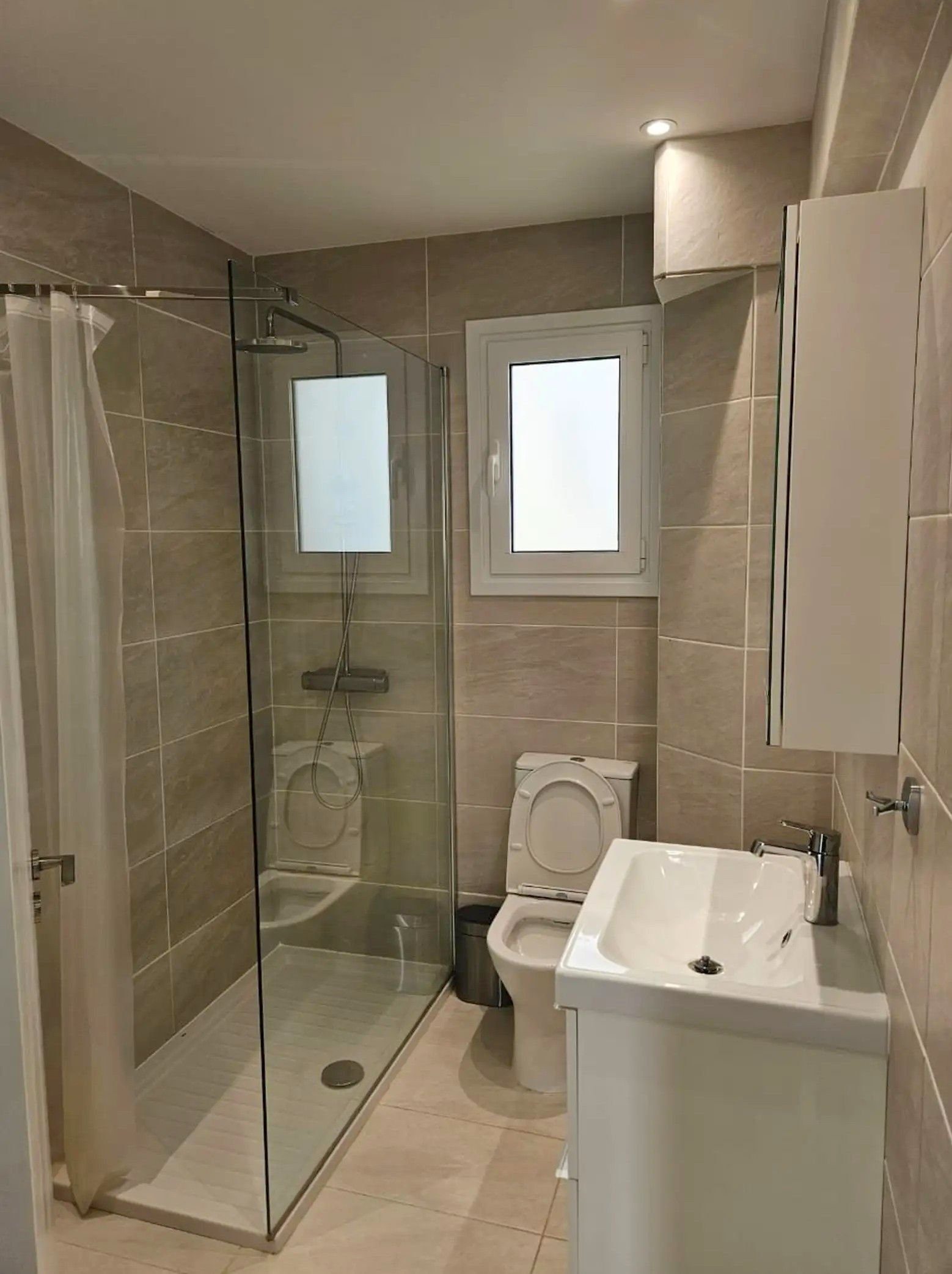 2 BR Apartment in Agios Spyridon, Limassol — photo 7