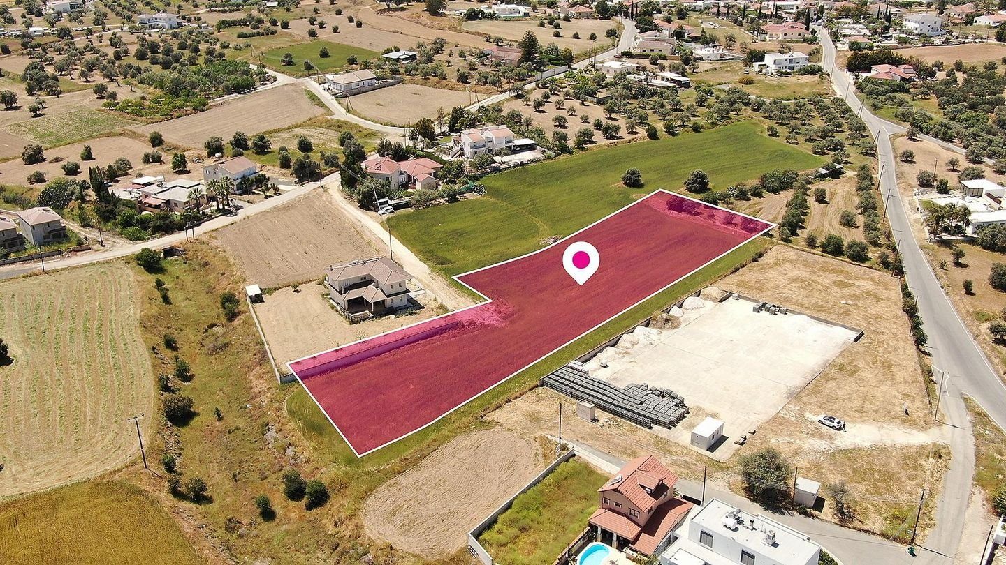Residential field in Pera, Nicosia photo 4