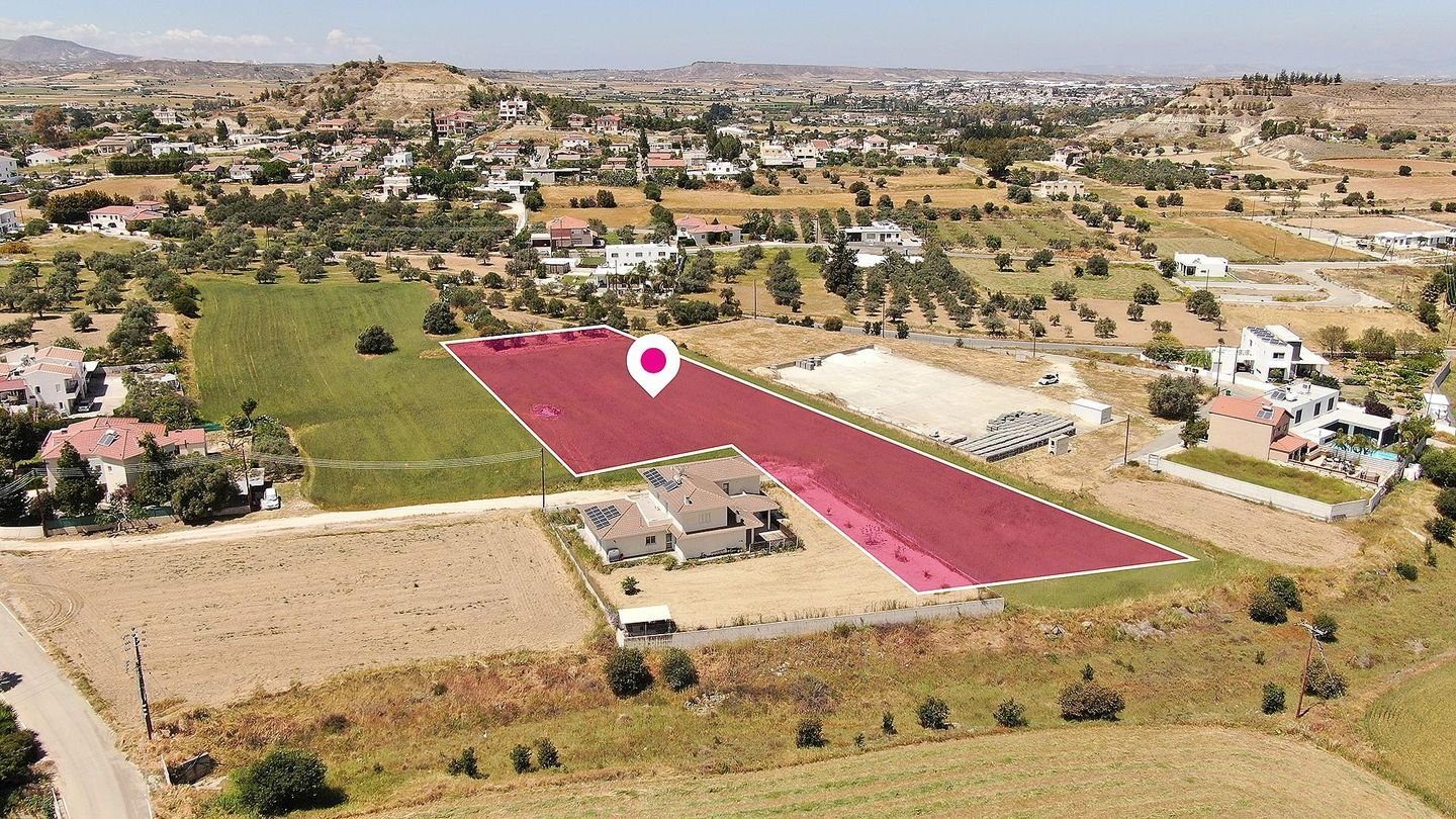 Residential field in Pera, Nicosia photo 3