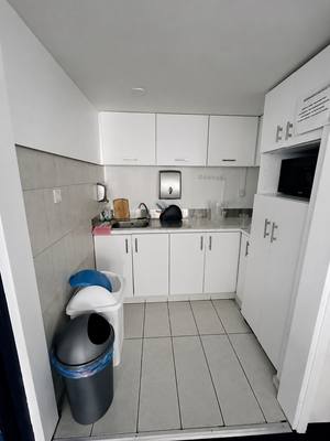 Spacious 300 m² Office in Neapolis, Limassol thumbnail 8