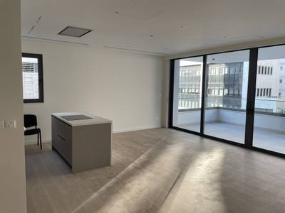 Apartament z 4 syp. w sercu Nikozji, miniatura 14