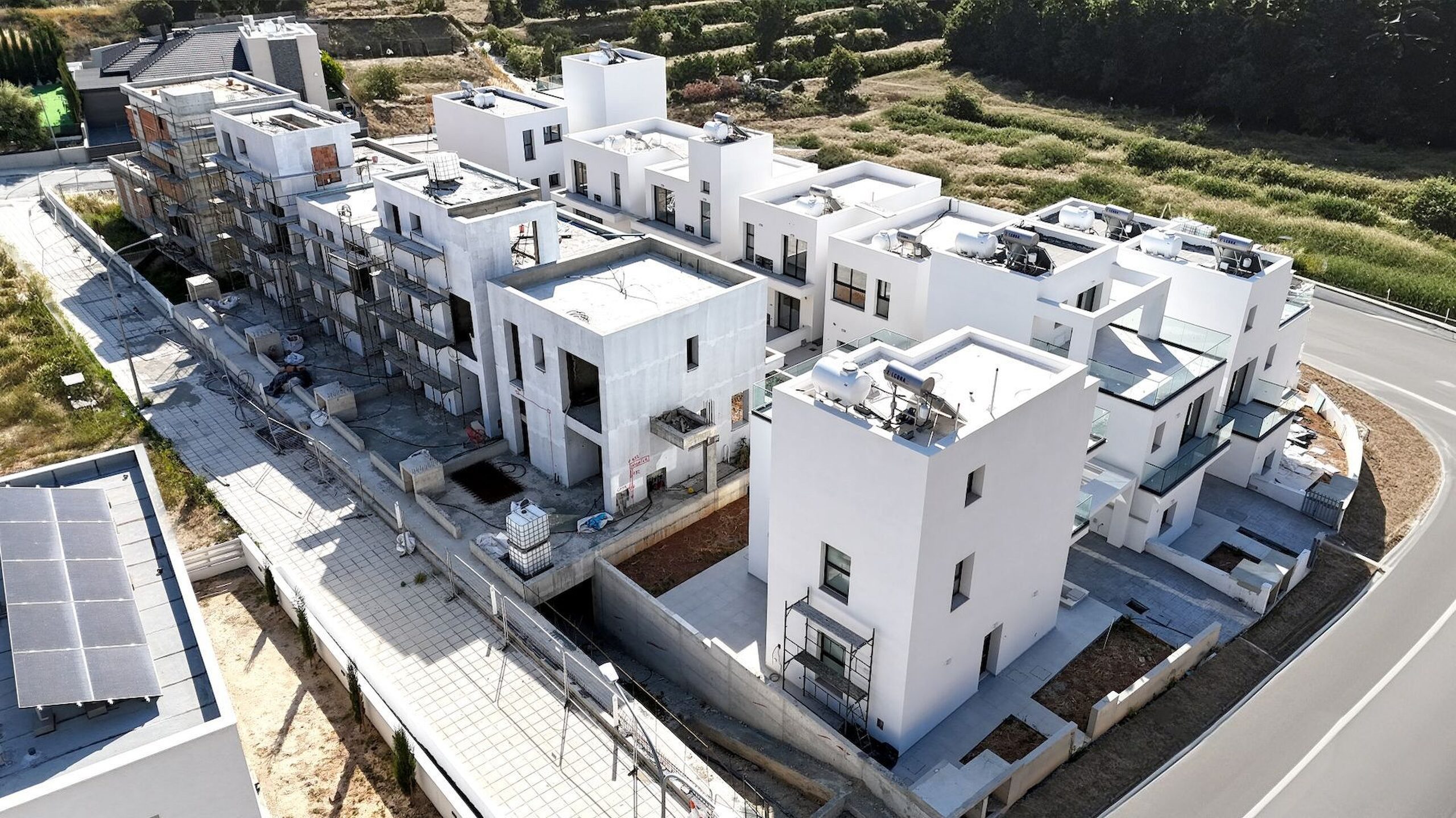 6 BR Detached House in Agios Athanasios, Limassol photo 3