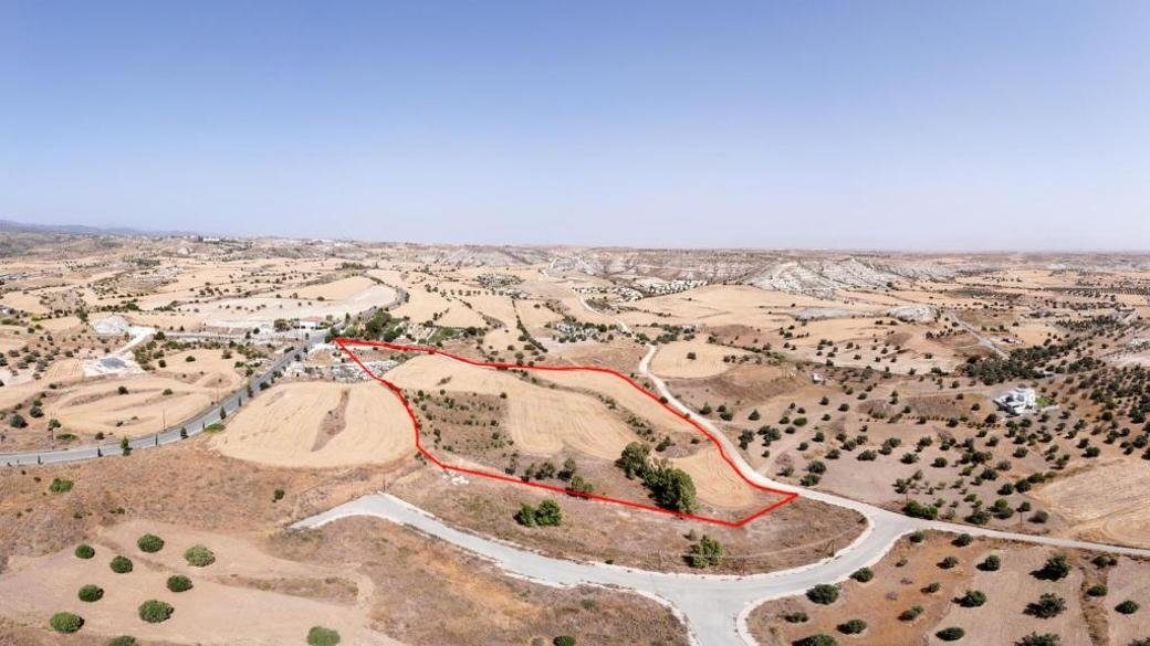 Shared residential field in Analiontas, Nicosia photo 1