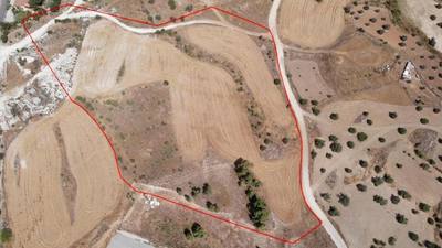 Shared residential field in Analiontas, Nicosia thumbnail 3