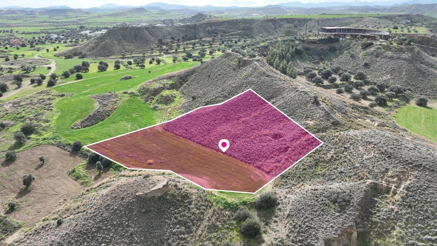 Residential field located in Tseri, Nicosia. photo 6