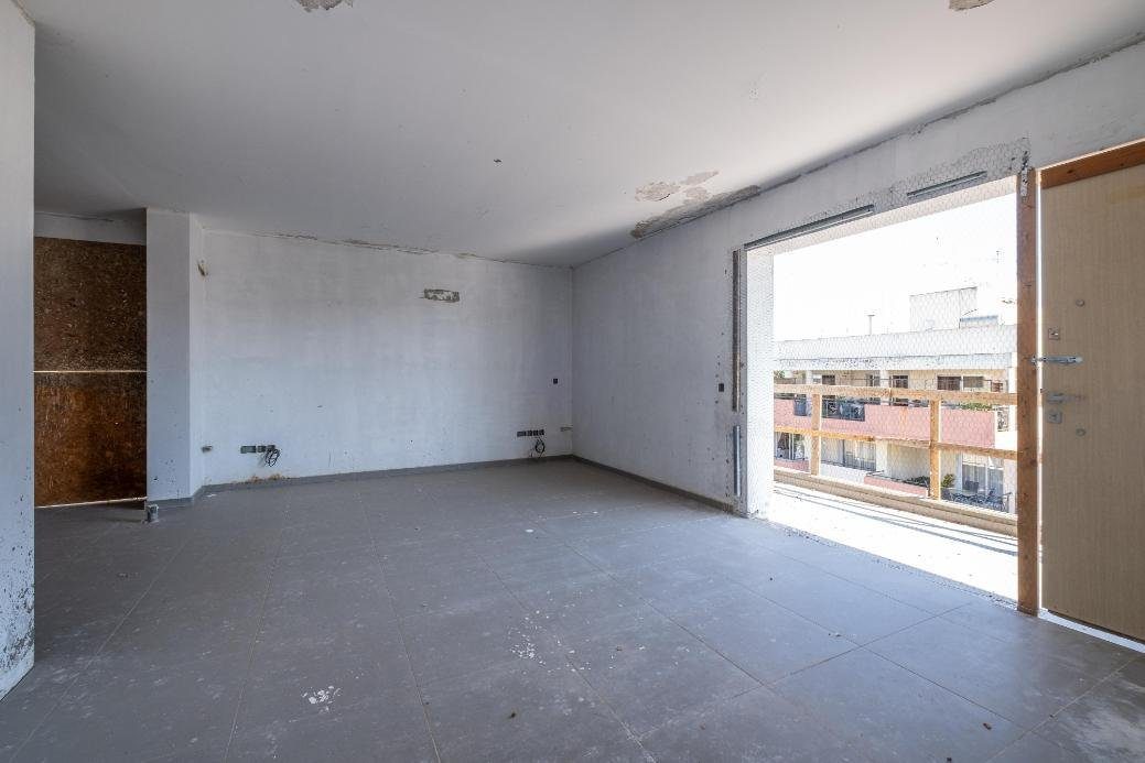 Incomplete 3 bedroom apartment in Aglantzia, Nicosia photo 8