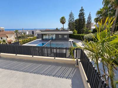 6 BR Villa with Private Swimming Pool in Agios Athanasios, Limassol thumbnail 7