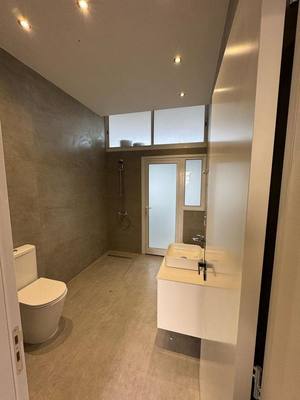 Fully renovated Office in Agios Georgios, Limassol thumbnail 18