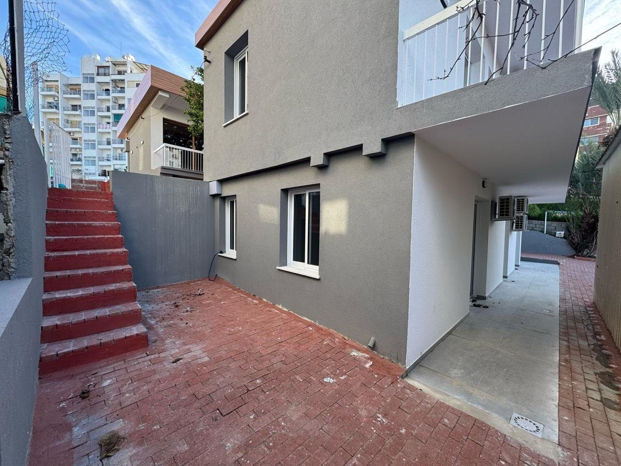 Fully renovated Office in Agios Georgios, Limassol photo 23