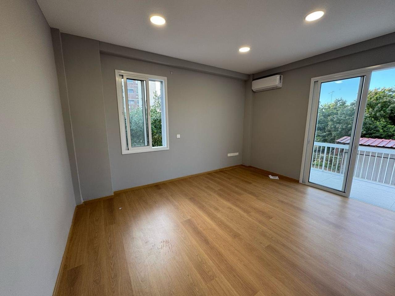 Fully renovated Office in Agios Georgios, Limassol — photo 8