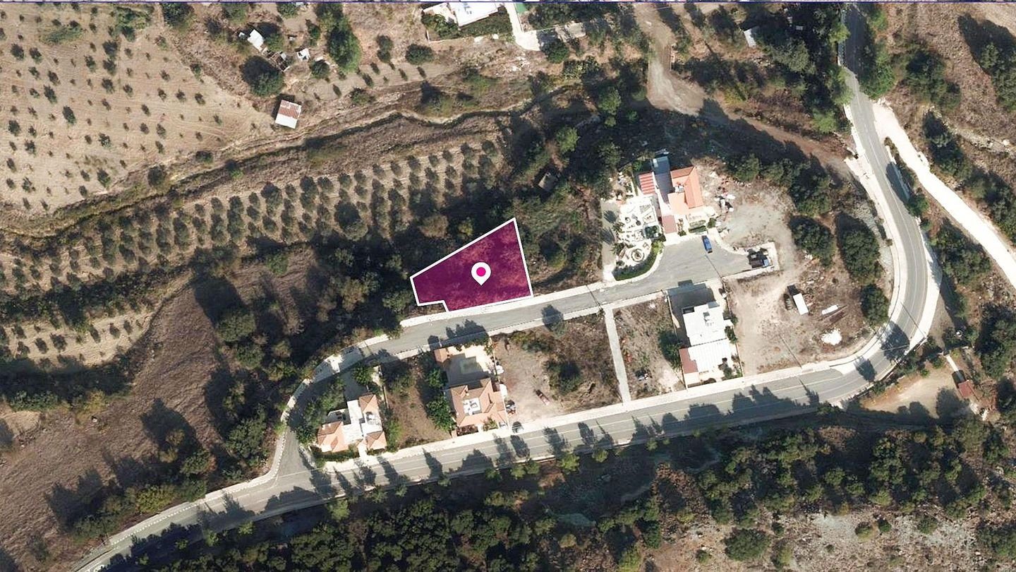 Residential Plot in Kanaviou, Paphos photo 1