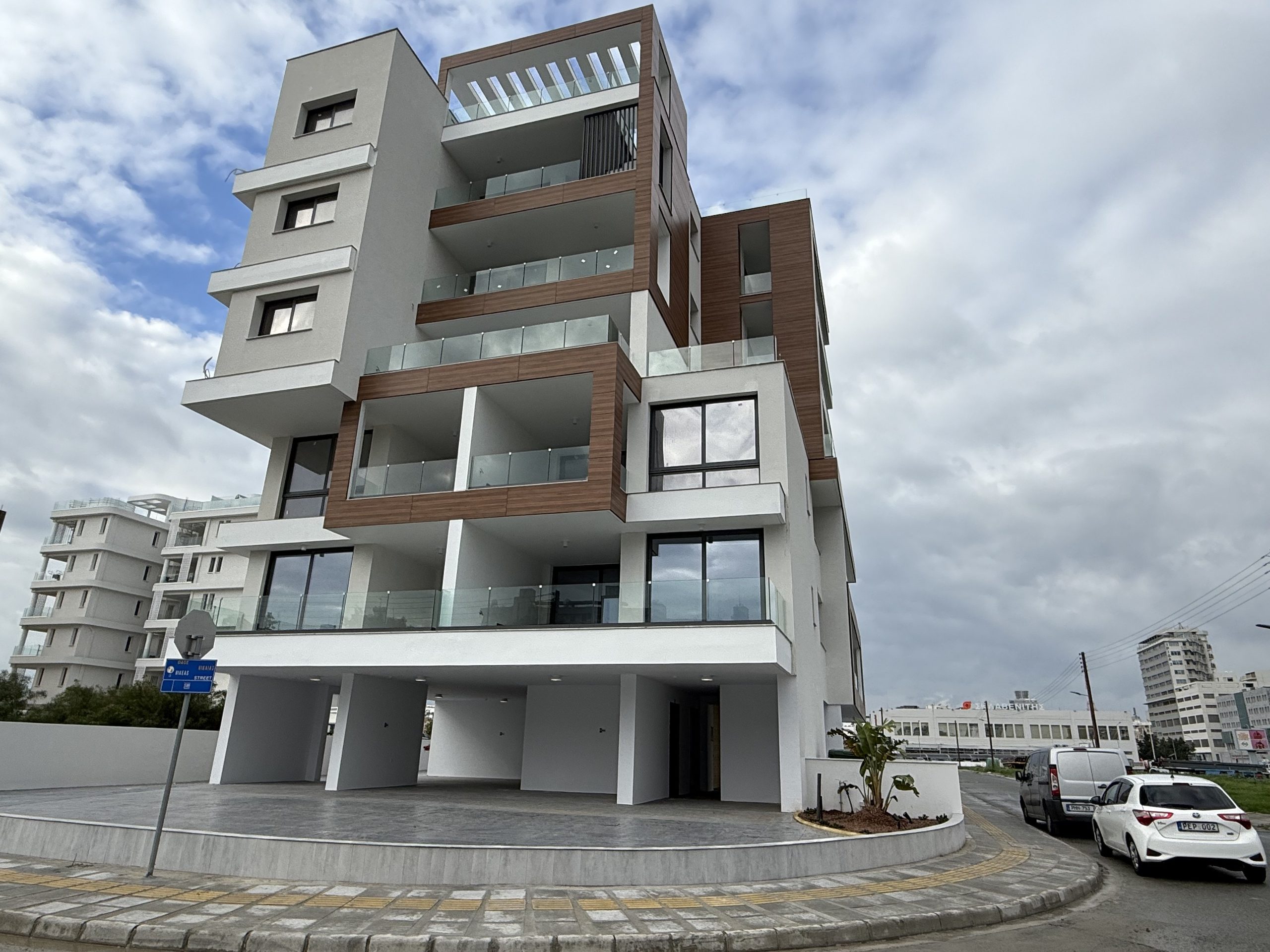 2 BR Penthouse in Arch Makarios III, Larnaca photo 2