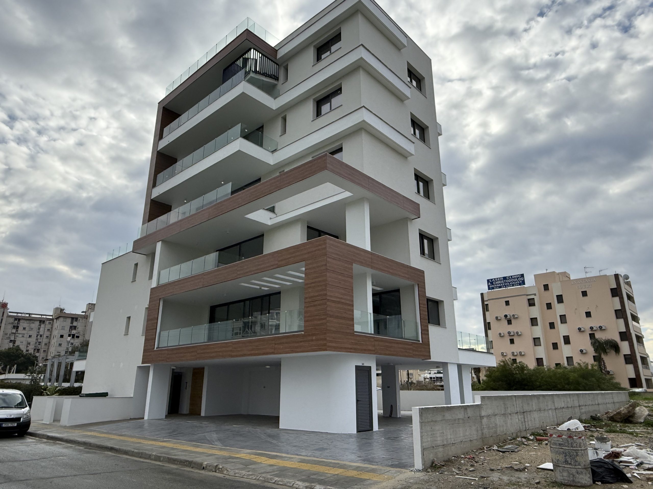 2 BR Penthouse in Arch Makarios III, Larnaca photo 4