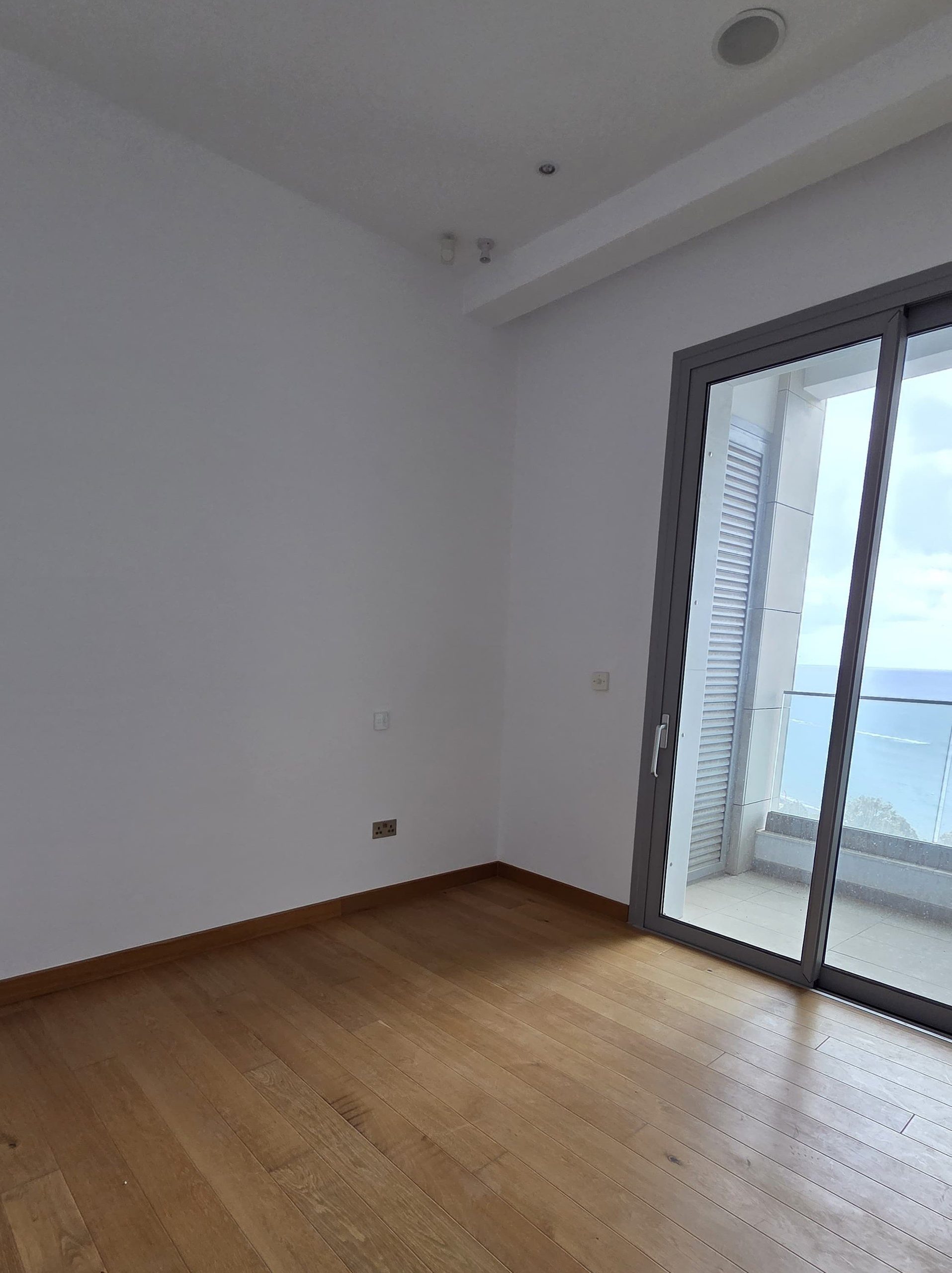 3 BR Apartment in Agios Tychonas, Limassol photo 7
