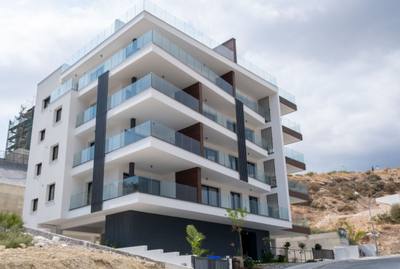 2 BR Apartment in Germasogeia, Limassol thumbnail 2