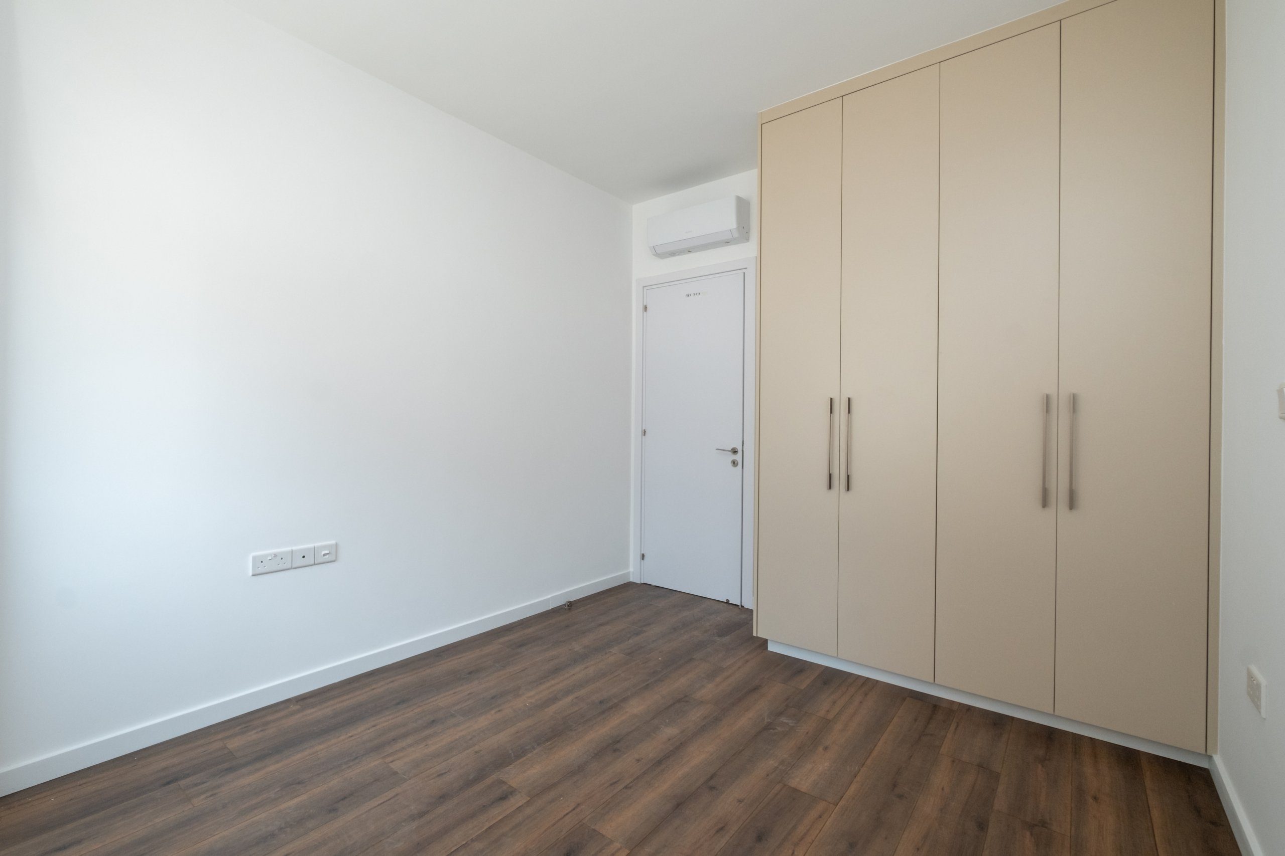 2 BR Apartment in Germasogeia, Limassol photo 9