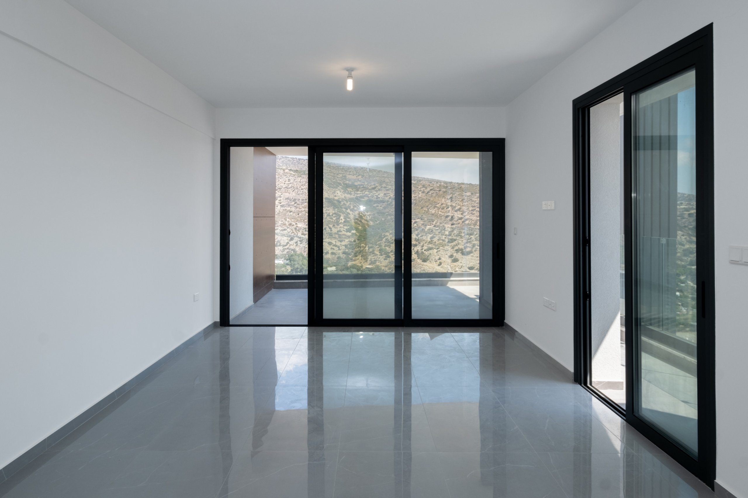 2 BR Apartment in Germasogeia, Limassol photo 6