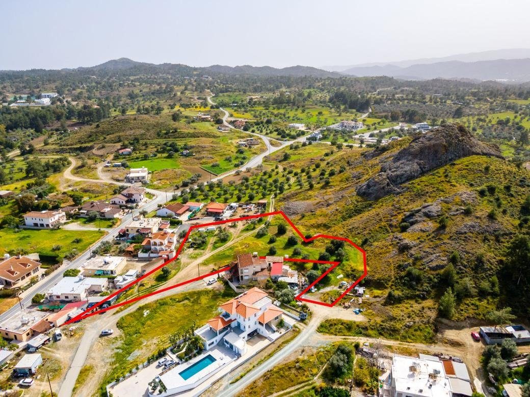 Residential field in Kornos, Larnaca — photo 2