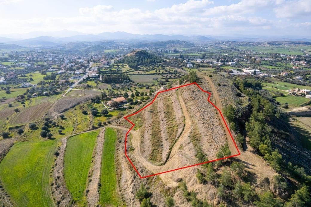 Residential field in Pera, Nicosia photo 2