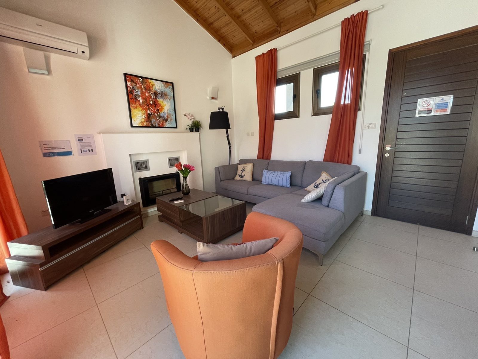 2 BR Bungalow in Agia Thekla, Famagusta photo 3