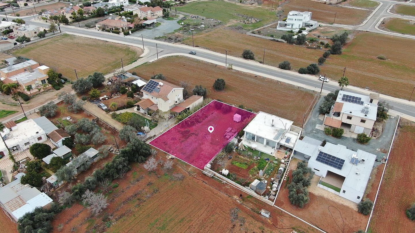Distributed 50% share of a residential field in Kokkinotrimithia, Nicosia photo 1