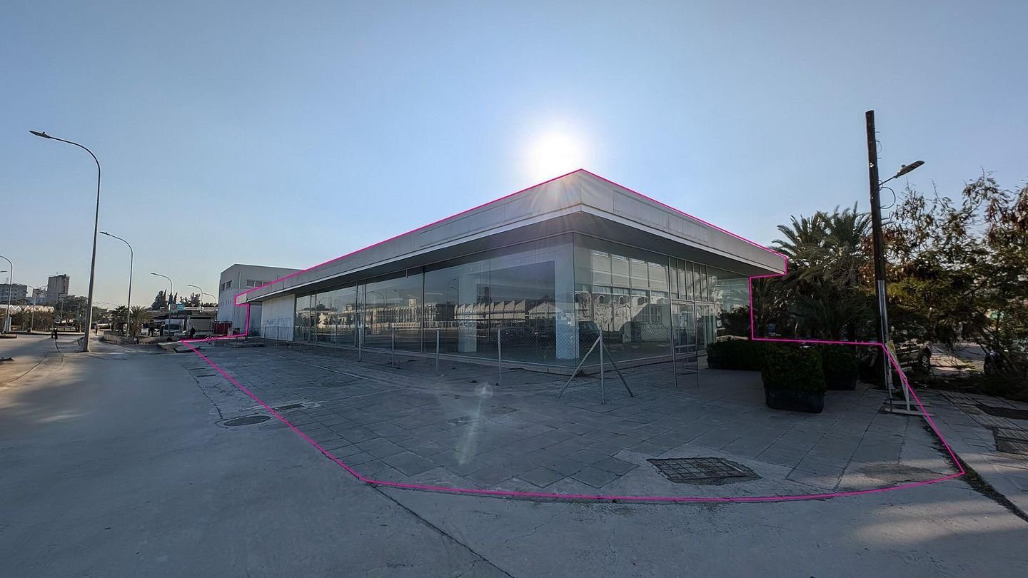 Building with Showroom in Kaimakli, Nicosia photo 13