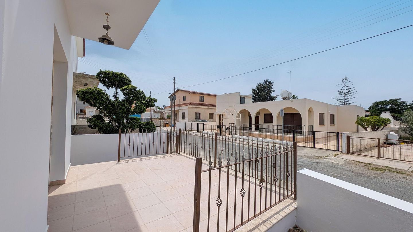 Three-Bedroom House in Apostolos Loukas Quarter, Aradippou, Larnaca photo 27