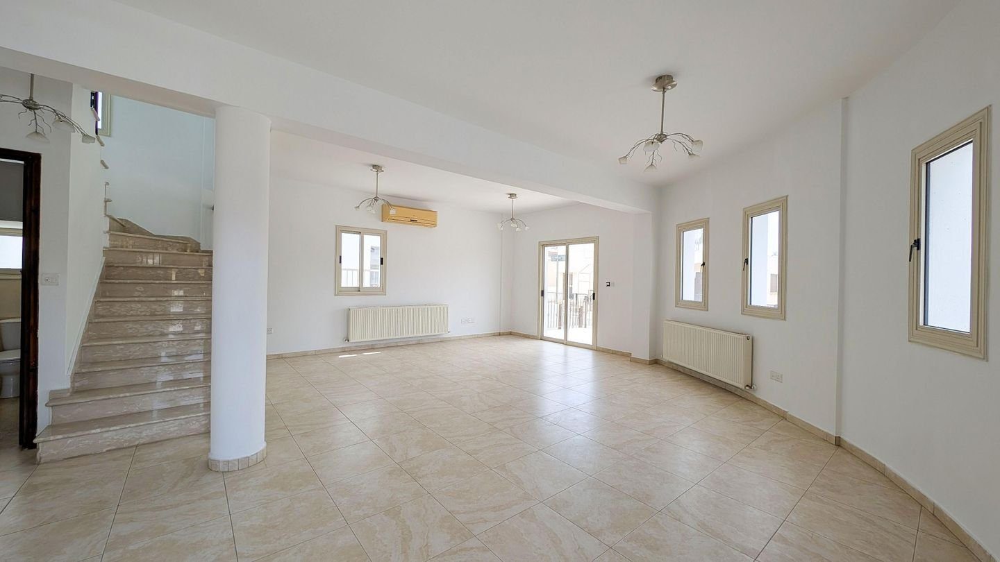 Three-Bedroom House in Apostolos Loukas Quarter, Aradippou, Larnaca — photo 8