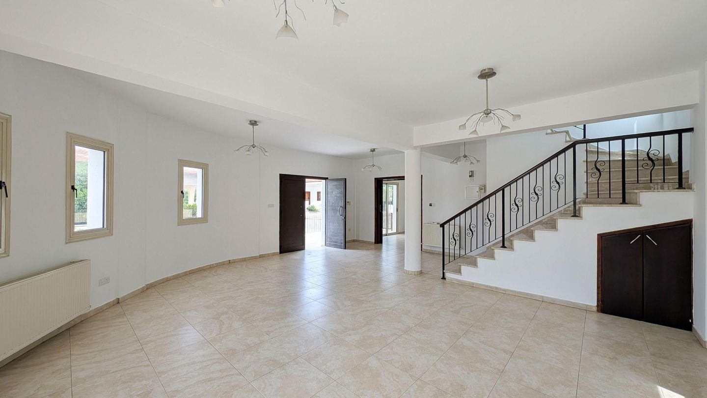 Three-Bedroom House in Apostolos Loukas Quarter, Aradippou, Larnaca photo 9