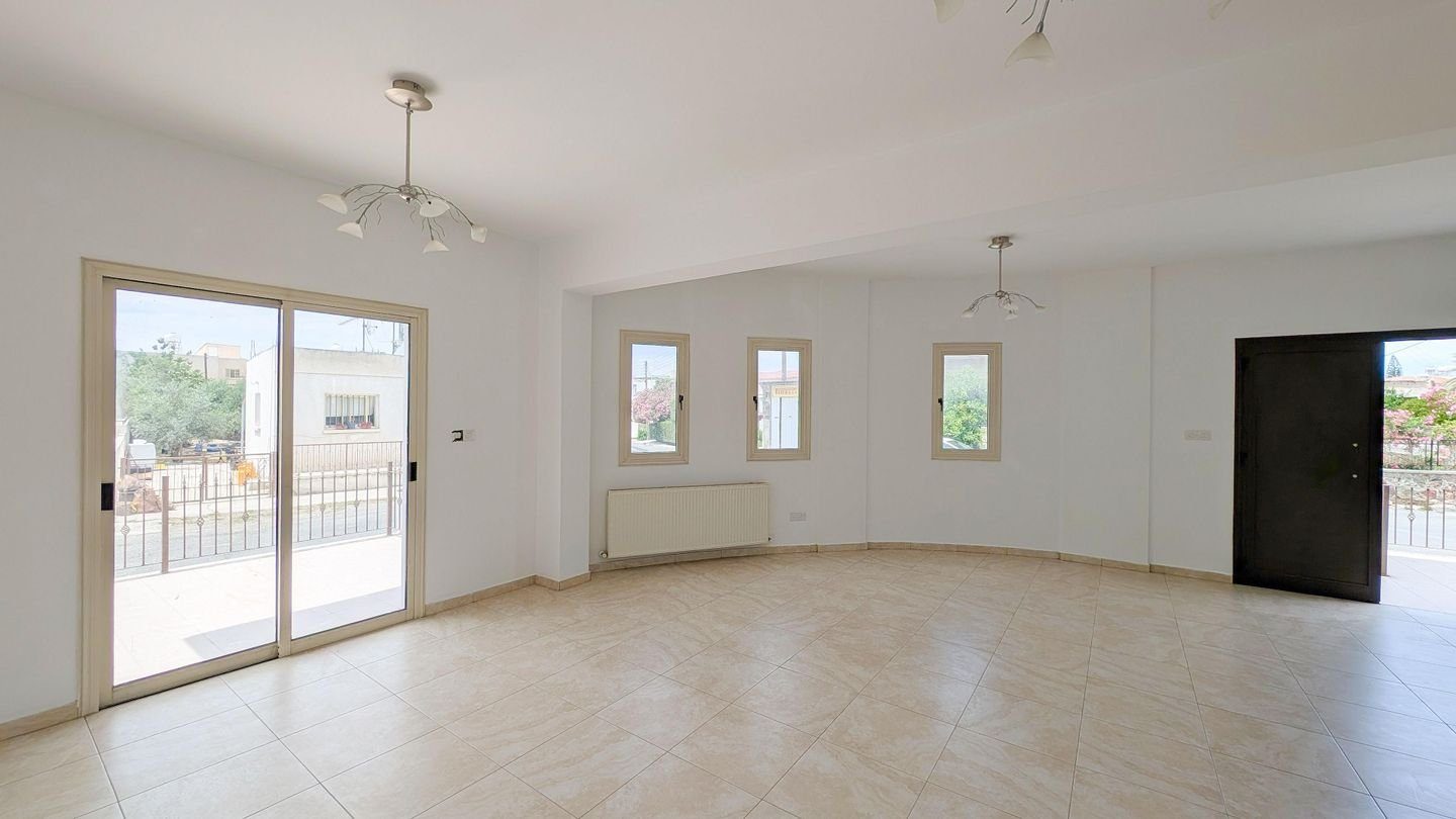 Three-Bedroom House in Apostolos Loukas Quarter, Aradippou, Larnaca — photo 7