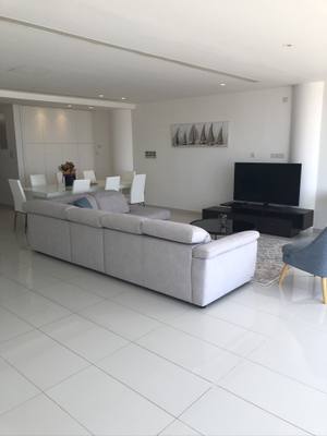 3 BR Penthouse in Arch Makarios III, Larnaca thumbnail 2